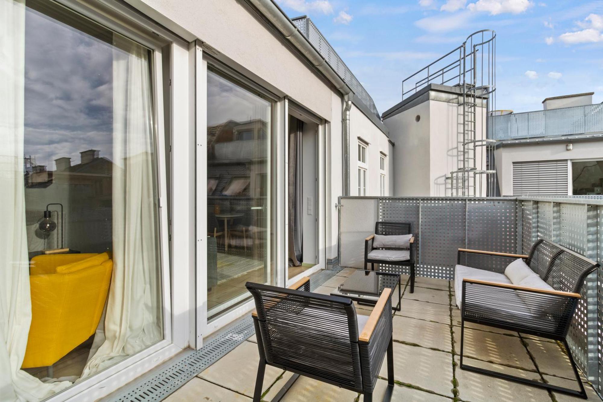 Terrace - 75 M² - Near Wiener Stadthalle Εξωτερικό φωτογραφία